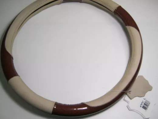 Оплетка на руль 40 см. L 4797C кожа кофе с молоком+красное дерево блестящая вставка "спорт" гладкая